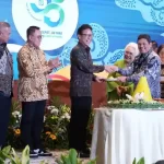 Tepat 15 Juli 2023 lalu, BPJS Kesehatan memeringati hari jadinya yang ke-55 mengangkat tema “Tranformasi Mutu Layanan, Komitmen Bersama Demi Kesejahteraan Bangsa” sebagai upaya untuk menggaungkan upaya transformasi mutu layanan baik internal BPJS Kesehatan maupun seluruh stakeholder terkait.