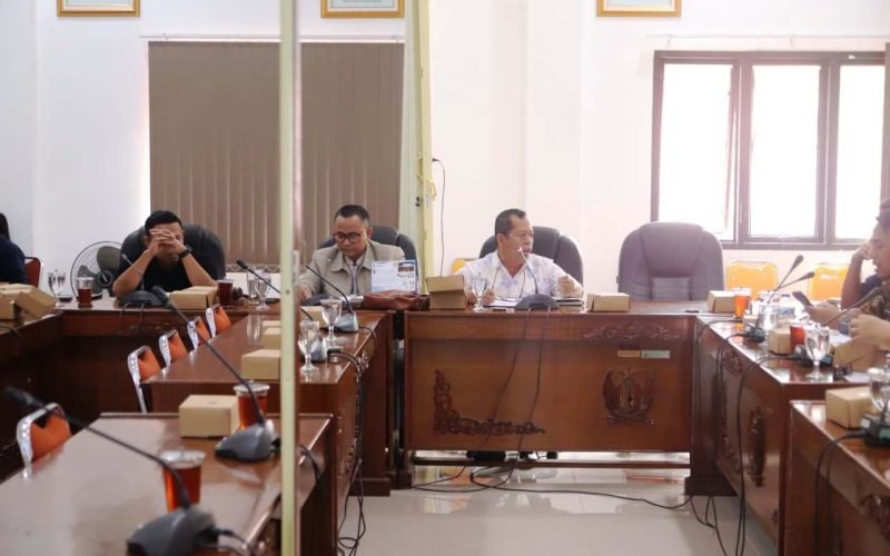 Rapat kerja Banggar DPRD Kabupaten Pekalongan mengunci arah anggaran penanganan bencana. Logistik, kesehatan, dan sanitasi pengungsi ditegaskan jadi prioritas utama (dok. Istimewa)