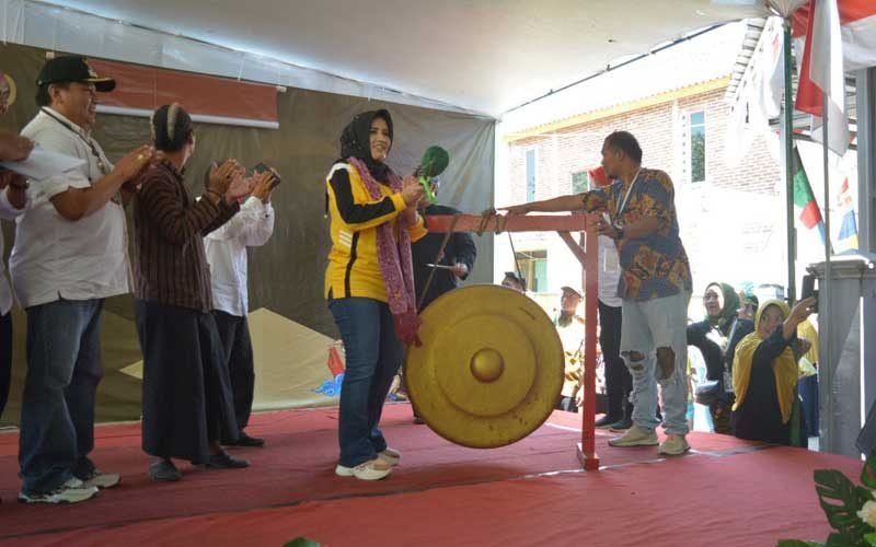 Bupati-Fadia-Arafiq-Buka-Festival-Budaya-Djayengrono