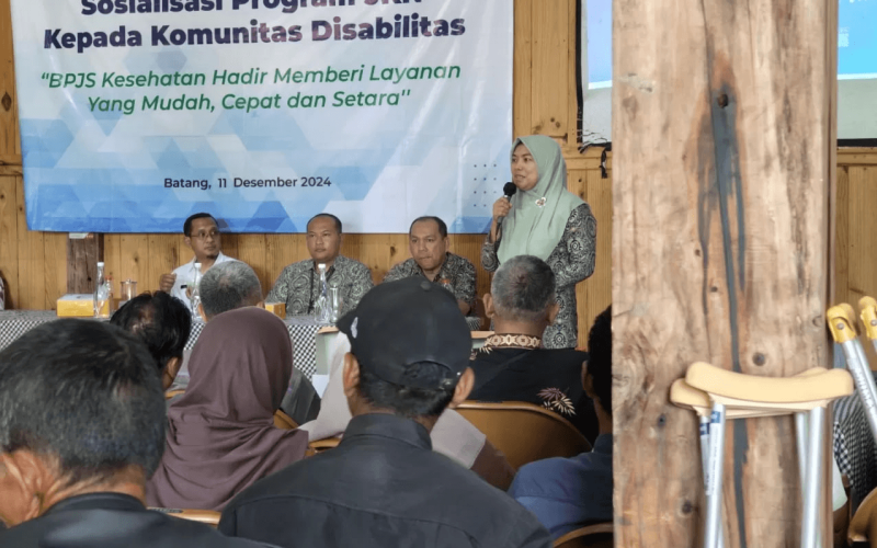 KESEHATAN: BPJS Kesehatan Pekalongan saat memberikan sosialisasi pada para penyandang disabilitas Batang. (Dok. Istimewa)