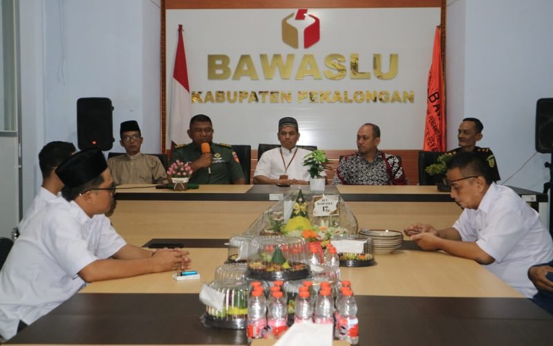BAWASLU - Bawaslu Kabupaten Pekalongan gelar acara peringatan HUT ke-17 (dok. Bagus Rasika FM)