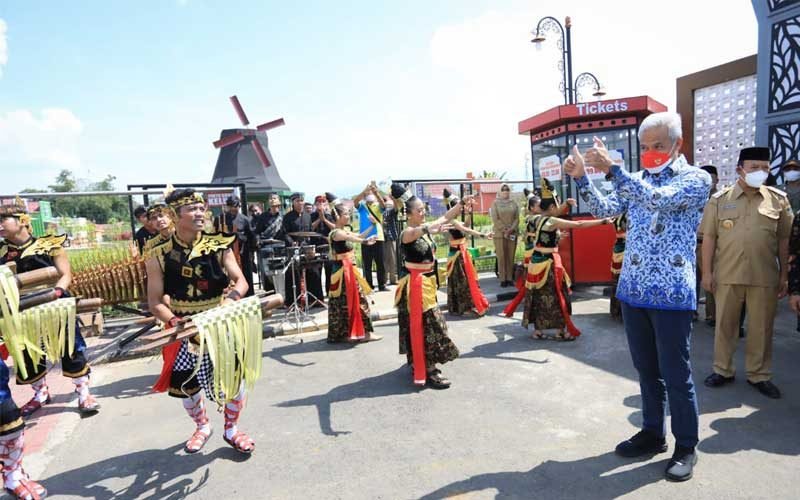 Ganjar-Minta-Warga-Banyumas-Raya-Kreatif-Buat-Event-Bandara-Sudah-Siap-Lho