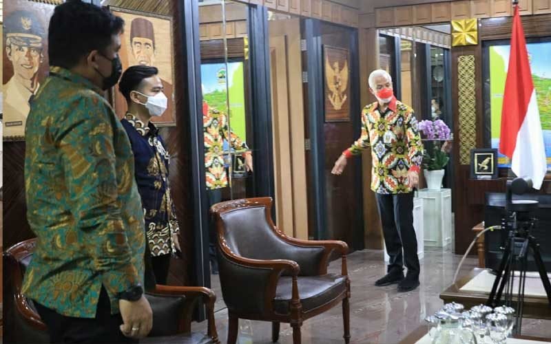 Gibran-dan-Bobby-Kompak-Temui-Ganjar,-Ada-Apa