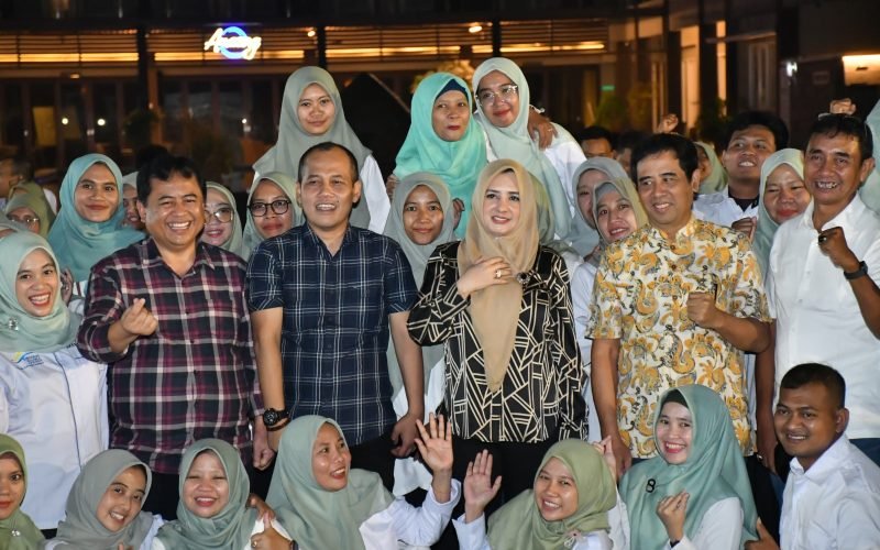 Bupati Fadia saat menghadiri kegiatan Peningkatan Kapasitas SDM PKH Kabupaten Pekalongan yang digelar di Jepara (dok. Prokompim)