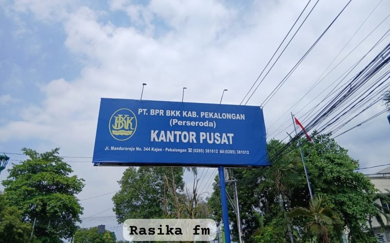 Kantor Pusat PT. BPR-BKK Kabupaten Pekalongan di Jalan Mandurorejo, Kajen, tampak lengang. Bank perkreditan rakyat milik daerah ini tengah disorot setelah kredit macet mencapai Rp150 miliar dan dinyatakan tidak sehat oleh Wakil Bupati Sukirman (dok. Bagus Rasika FM)
