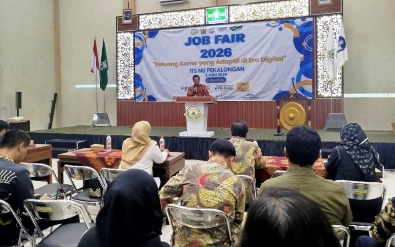 Job Fair 2026 ITS NU Pekalongan dibanjiri 1.184 pencari kerja. Sebanyak 21 perusahaan membuka sekitar 400 lowongan kerja dan sejumlah peserta berkesempatan mengikuti wawancara langsung di lokasi (Dok. Istimewa).