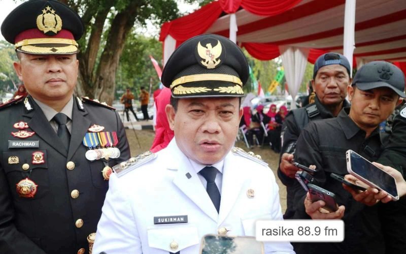 Plt. Bupati Pekalongan Sukirman menegaskan komitmen menata birokrasi dan memperkuat integritas ASN. Pejabat yang tak memenuhi target dan dinilai perlu penyegaran, siap digeser (dok. Bagus - Rasika FM)