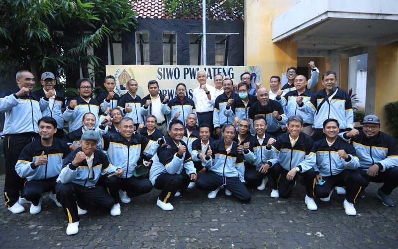 Lepas-Atlet-Wartawan-ke-Porwanas-2022,-Ganjar-Saya-Doakan-Juara