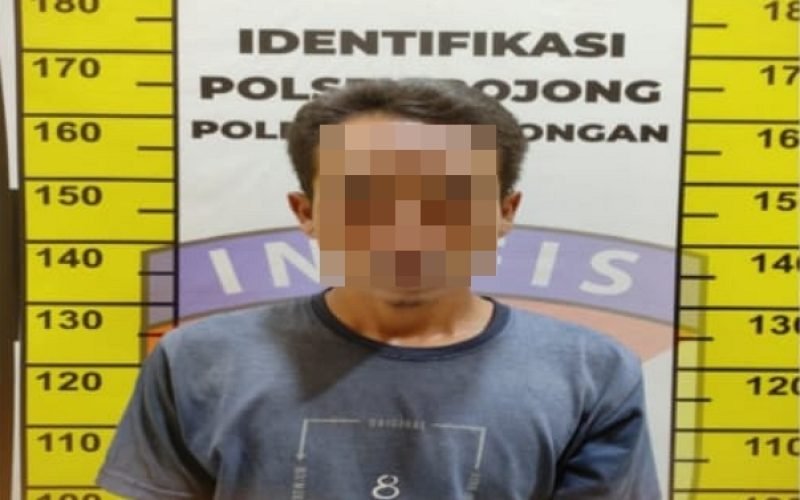 Maling burung merpati yang diamankan polisi dengan barang bukti 32 ekor merpati 