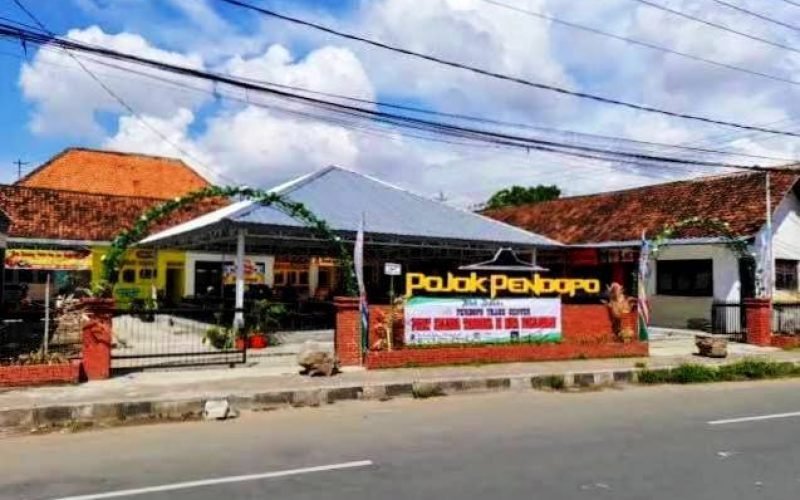Dulu dikenal sebagai kawasan eks Pendopo Kabupaten Pekalongan. Kini wajahnya berubah lebih modern setelah renovasi dan penataan kawasan (dok. istimewa)