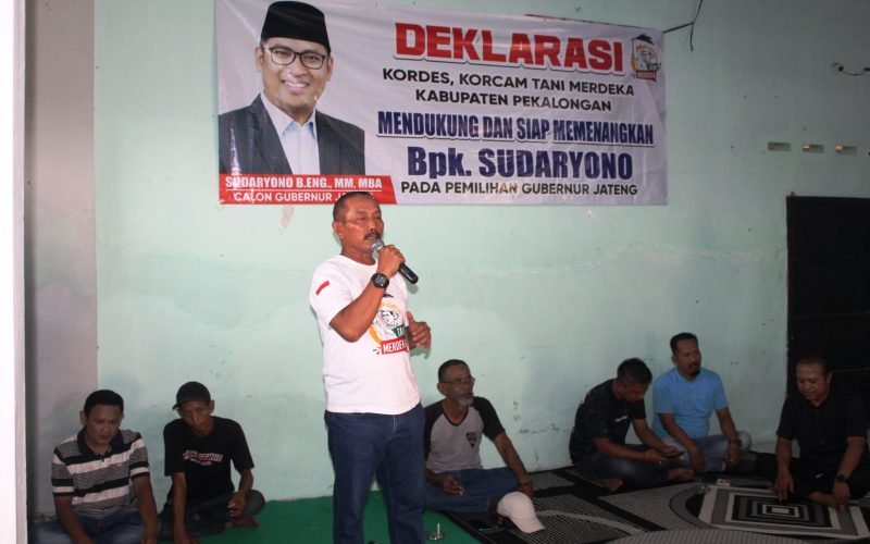 TANI MERDEKA - Ketua DPC Tani Merdeka Kabupaten Pekalongan, Sugiyono saat diklarasi di tingkat kecamatan untuk mendukung dan memengkan Sudaryono dalam Pilgub Jateng 2024 (24/05/2024 - dok. Bagus Rasika FM)
