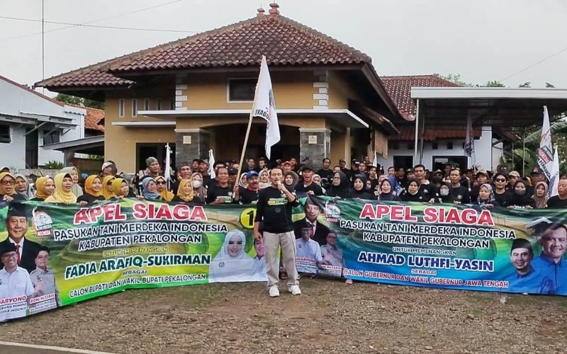 APEL - Organisasi Petani Merdeka Kabupaten Pekalongan melakukan deklarasi mendukung paslon gubernur Luthfi - Yasin dan paslon bupati Fadia - Sukirman (dok. Istimewa)