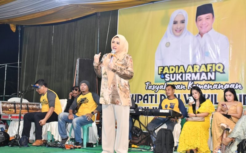 TASYAKURAN - Bupati Fadia saat menghadiri tasyakuran di Sragi dan Karangdadap (Dok. Prokompim)