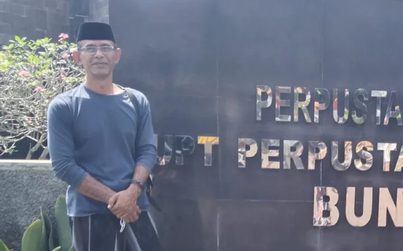 Paska putusan Mahkamah Konstitusi (MK) terkait usia minimal calon presiden dan calon wakil presiden, dukungan dari tokoh masyarakat untuk Gibran Rakabumi Raka terus mengalir. Sejumlah tokoh masyarakat Kabupaten Pekalongan, juga ikut memberikan dukungan kepada Gibran yang akan berpasangan dengan Prabowo Subianto.