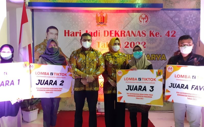 Para pemenang lomba tiktok Dekranasda Kab. Prkalongan 2022. Pemasaran produk lokal melalui media sosial, lebih cepat dan seru (18/03/2022)