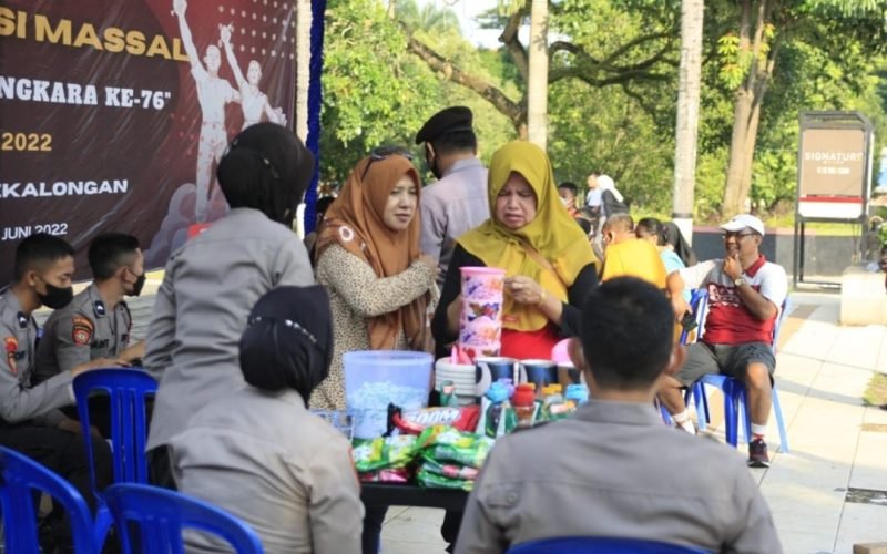 Polres Pekalongan membuka gerai vaksinasi sampai akhir juni 2022 sebagai rangkaian peringatan HUT Bhayangkara ke 76