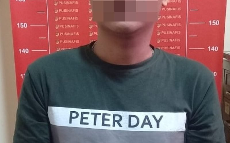 TOGEL - Pelaku judi togel yang berhasil ditangkap tim Resmob Polres Pekalongan (12/09/2023 - dok. Humas)