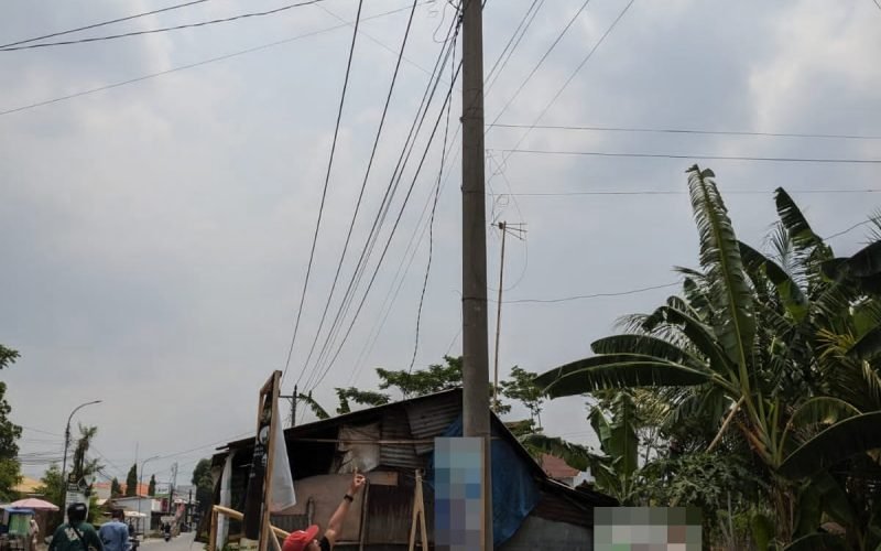 Lokasi kejadian seorang petugas PLN yang tersengat listrik saat memperbaiki trafo (dok. Humas)