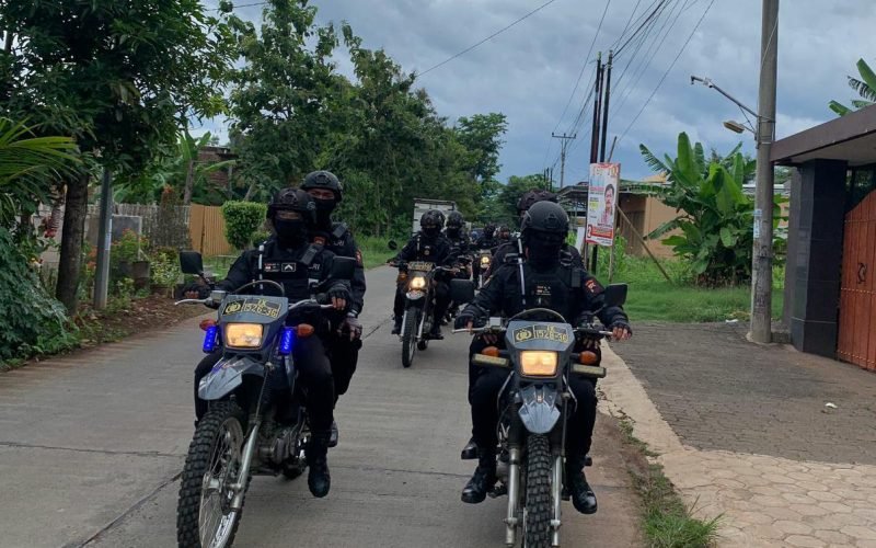 PATROLI - Patroli wilayah yang dilakukan Sat Samapta guna memantau perkembangan situadu Kamtibmas (dok. Humas)