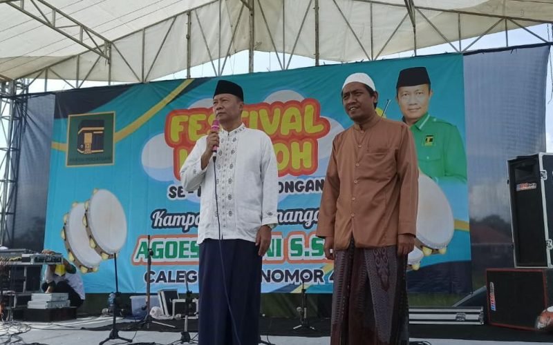 FESTIVAL HADROH - Mayjend. TNI (Purn.) saat menghadiri festival hadroh di Kabupaten Pekalongan (dok. Isitimewa)