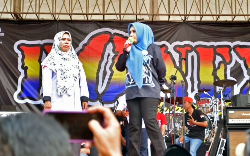 PESTA RAKYAT - Suasana kemeriahan Pesta Rakyat Dukuh Regenan Bligorejo Doro (09/08/2024 - dok. Prokompim)
