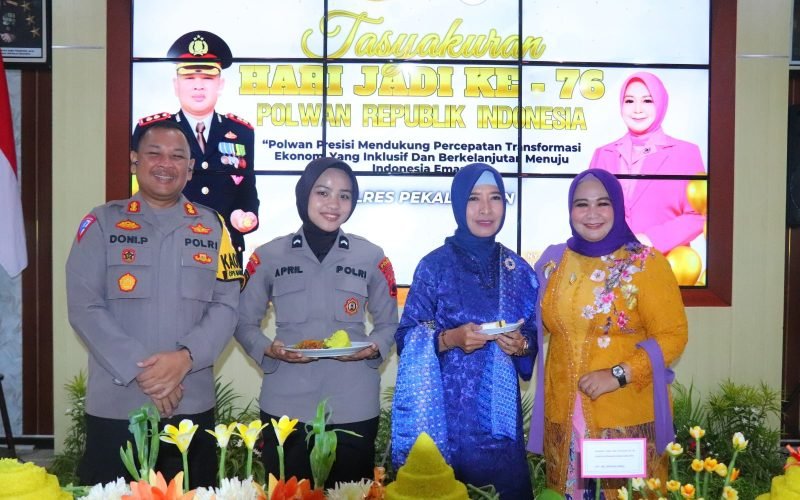 Kapolres Pekalonga, AKBP Doni Prakoso W saat acara tasyakuran Hari Jadi Polwan ke-76 (dok. Humas)