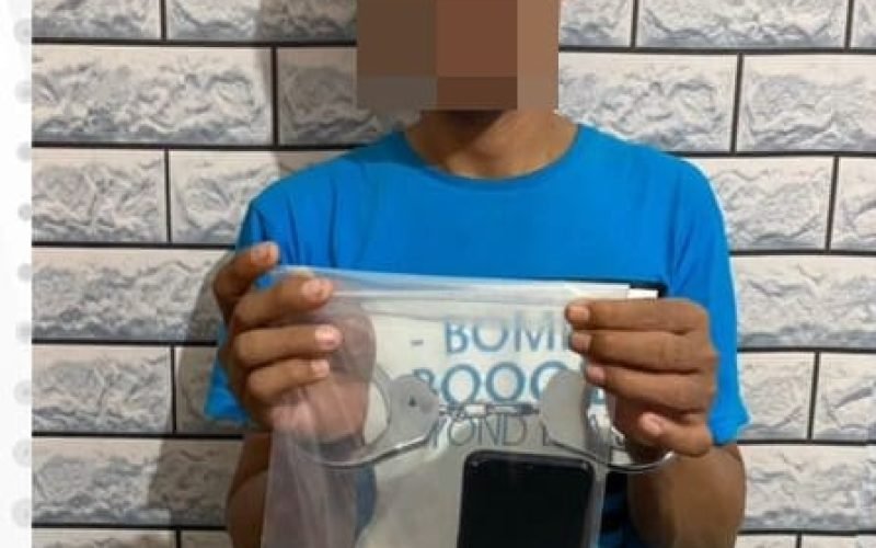 NARKOBA - NF alias Bulus kedapatan membawa narkoba jenis sabu yang telah diamankan Sat. Resnarkoba Polres Pekalongan (dok. Humas)