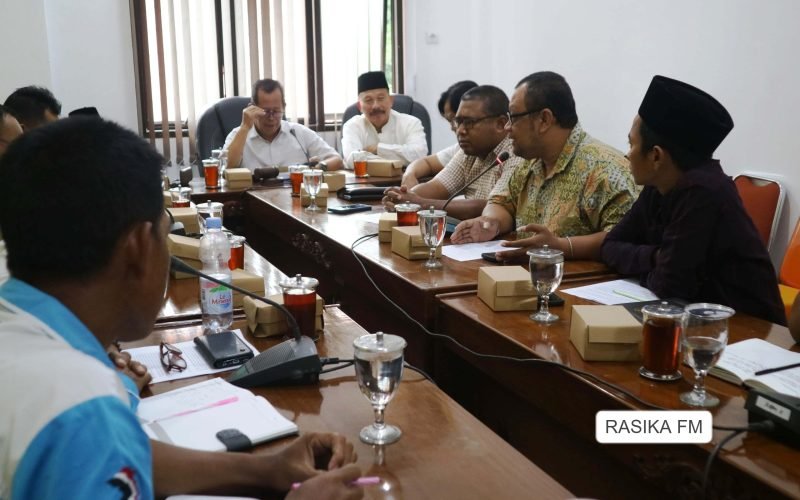 Rapat Pimpinan dan Komisi D DPRD Kabupaten Pekalongan membahas tindak lanjut nasib karyawan PT. Panamtex (Dok. Bagus Rasika FM)