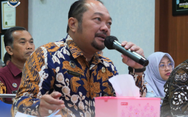 Langkah awal menuju Wilayah Birokrasi Bersih dan Melayani (WBBM) telah dimulai. Dalam sidang perdana bersama Tim Penilai Internal (TPI), Kantor Imigrasi Pemalang memaparkan komitmen, strategi, serta inovasi layanan sebagai bagian dari proses menuju predikat WBBM tahun 2025.